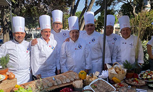 Mes de la cocina chilena