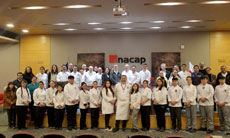 Quince estudiantes de Los Lagos reciben becas gastronómicas